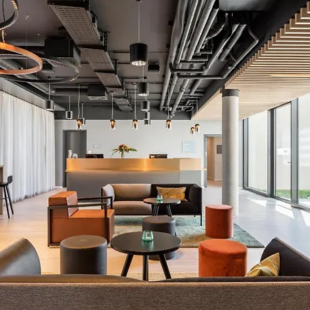 Piazza Hotel Und Restaurant 4* آلين