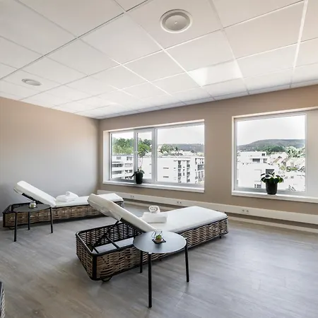 فندق Piazza Hotel Und Restaurant آلين