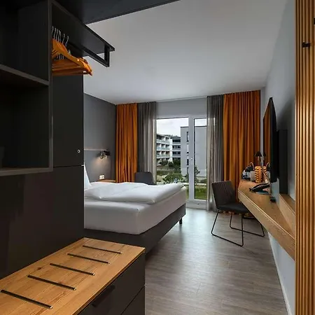 Maxx Hotel