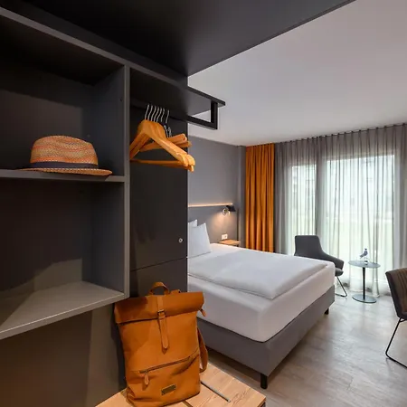 Hotel Piazza Und Restaurant 4*