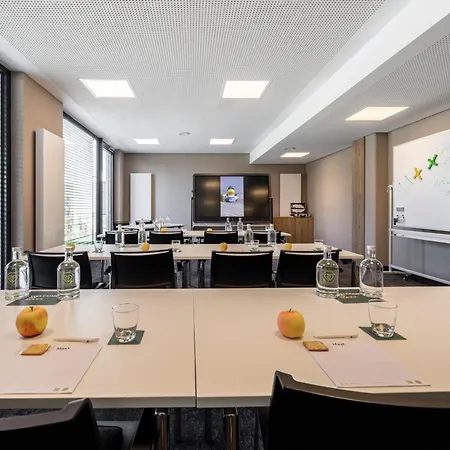 Piazza Hotel Und Restaurant آلين