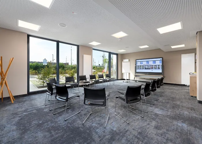 Piazza Und Restaurant Hotel