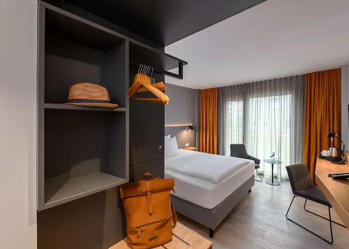 Hotel Piazza Und Restaurant 4*