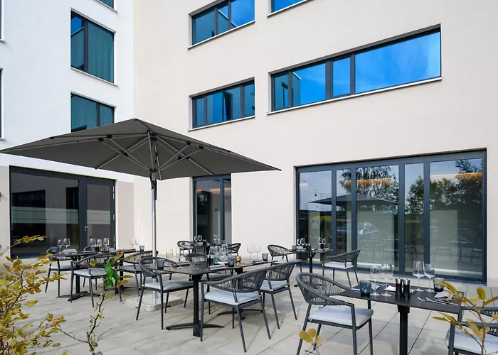 Piazza Und Restaurant Hotel