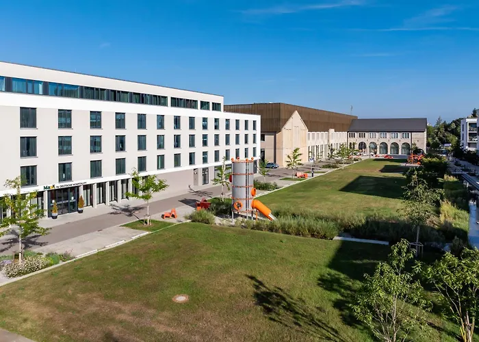 Piazza Und Restaurant Otel Aalen