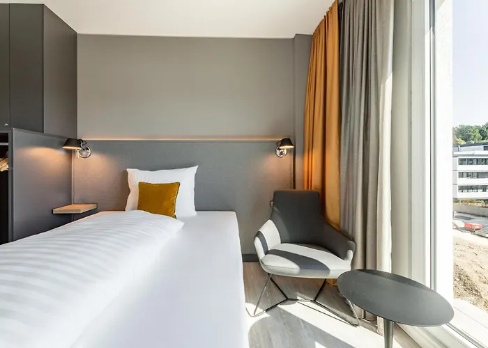 Piazza Und Restaurant 4*